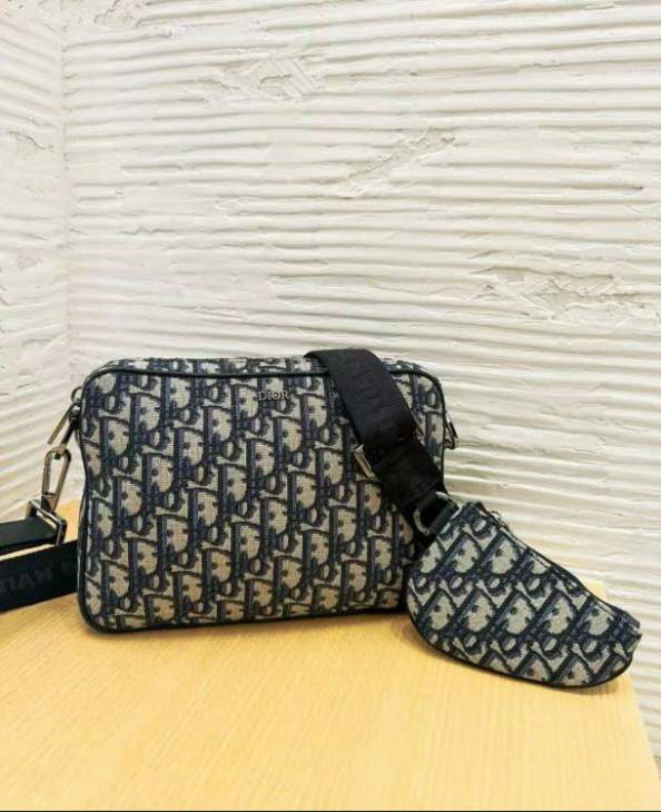 Picture of Dior Handbags _SKUfw239324414fw